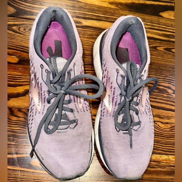 Brooks Shoes - Brooks Women's Lavender Athletic Shoes